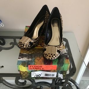 Falchi wedge hill animal print shoe
